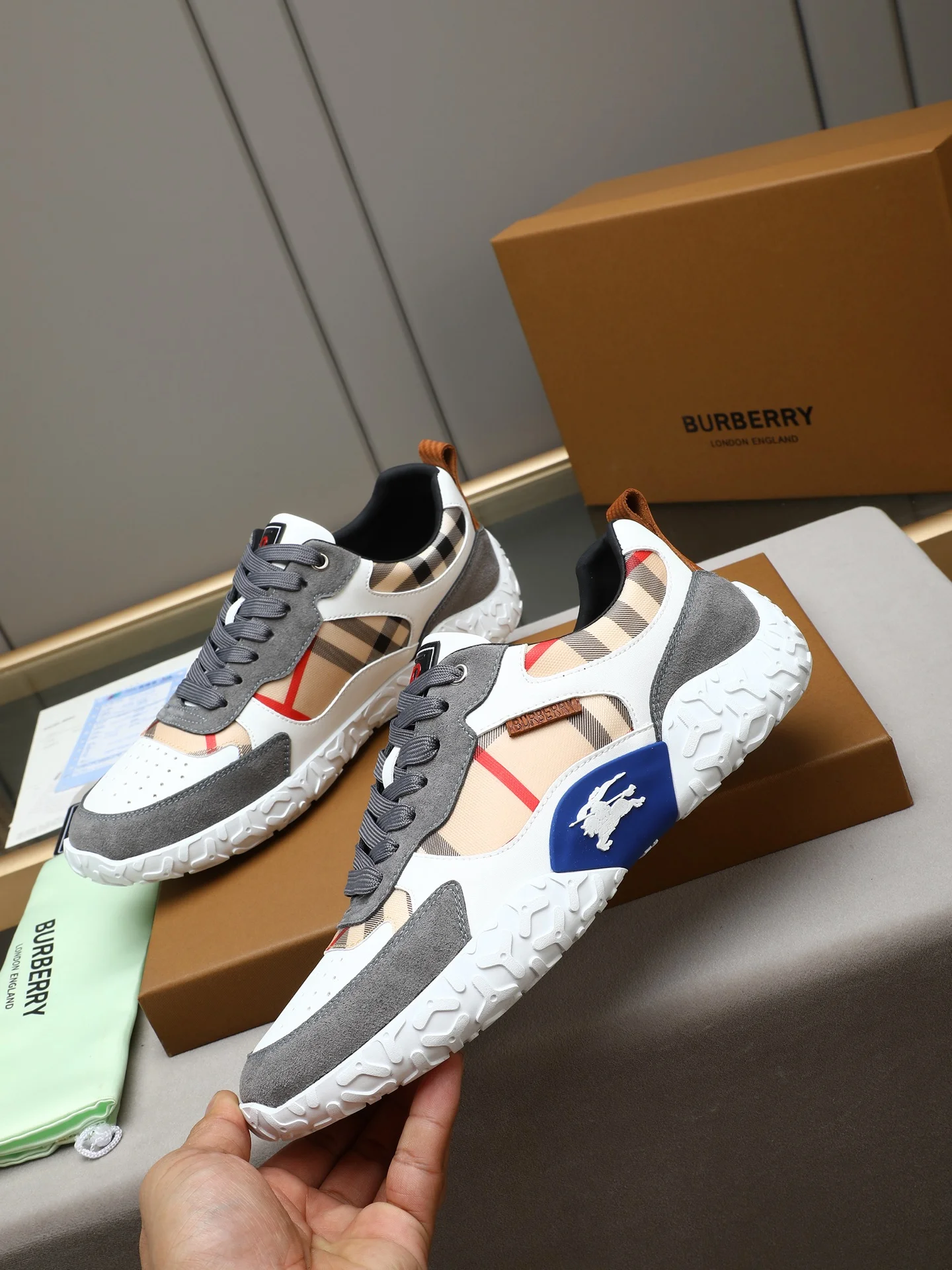 BURBERRY Sneakers Leather & Sheepskin EU38-44 B00202608030384 - Image 2