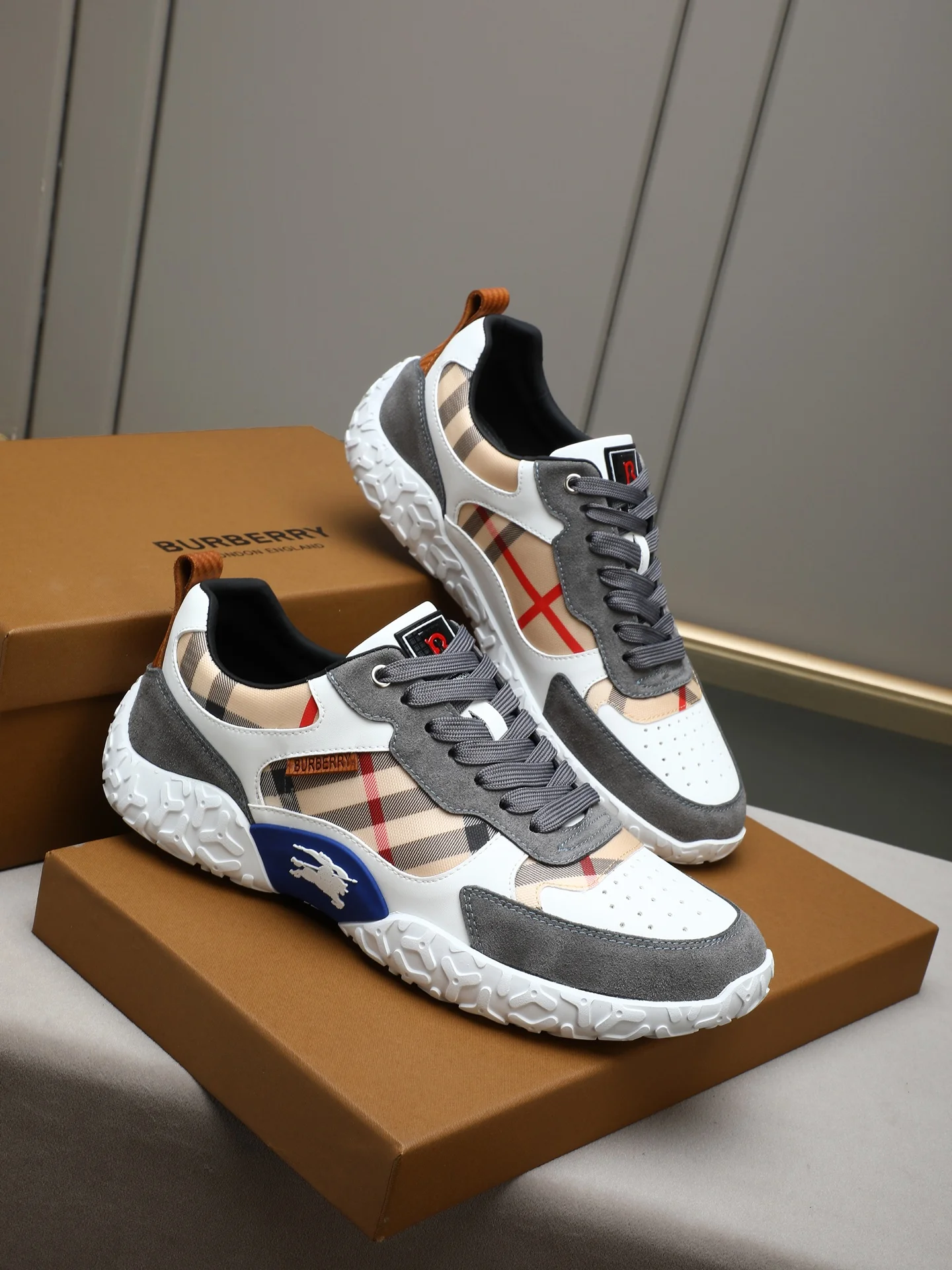 BURBERRY Sneakers Leather & Sheepskin EU38-44 B00202608030384 - Image 4