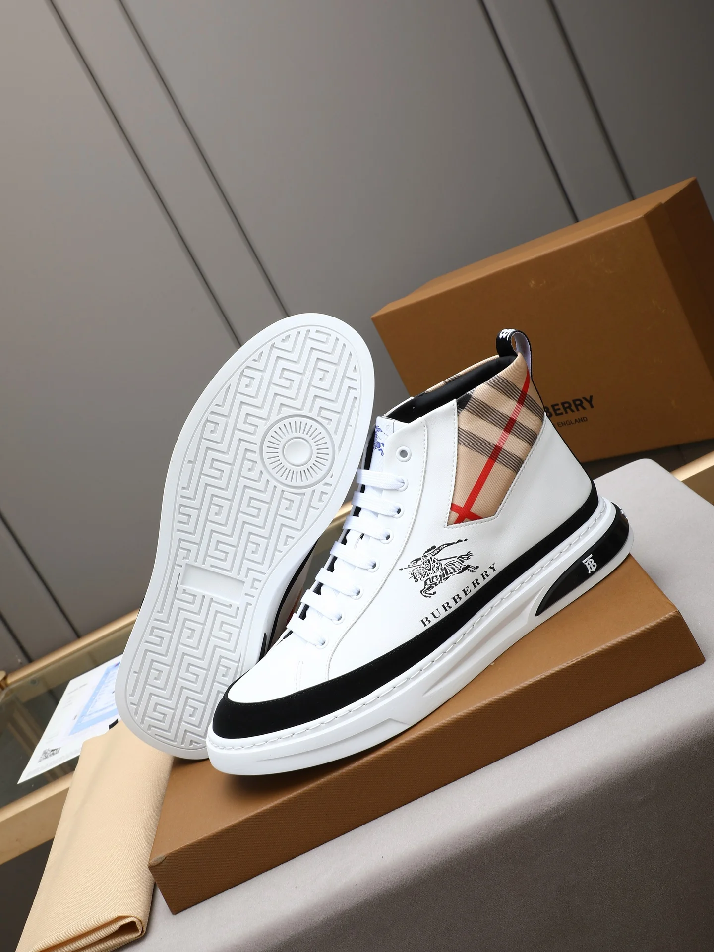 BURBERRY Sneakers Leather & Sheepskin EU38-44 B10202608030368 - Image 3
