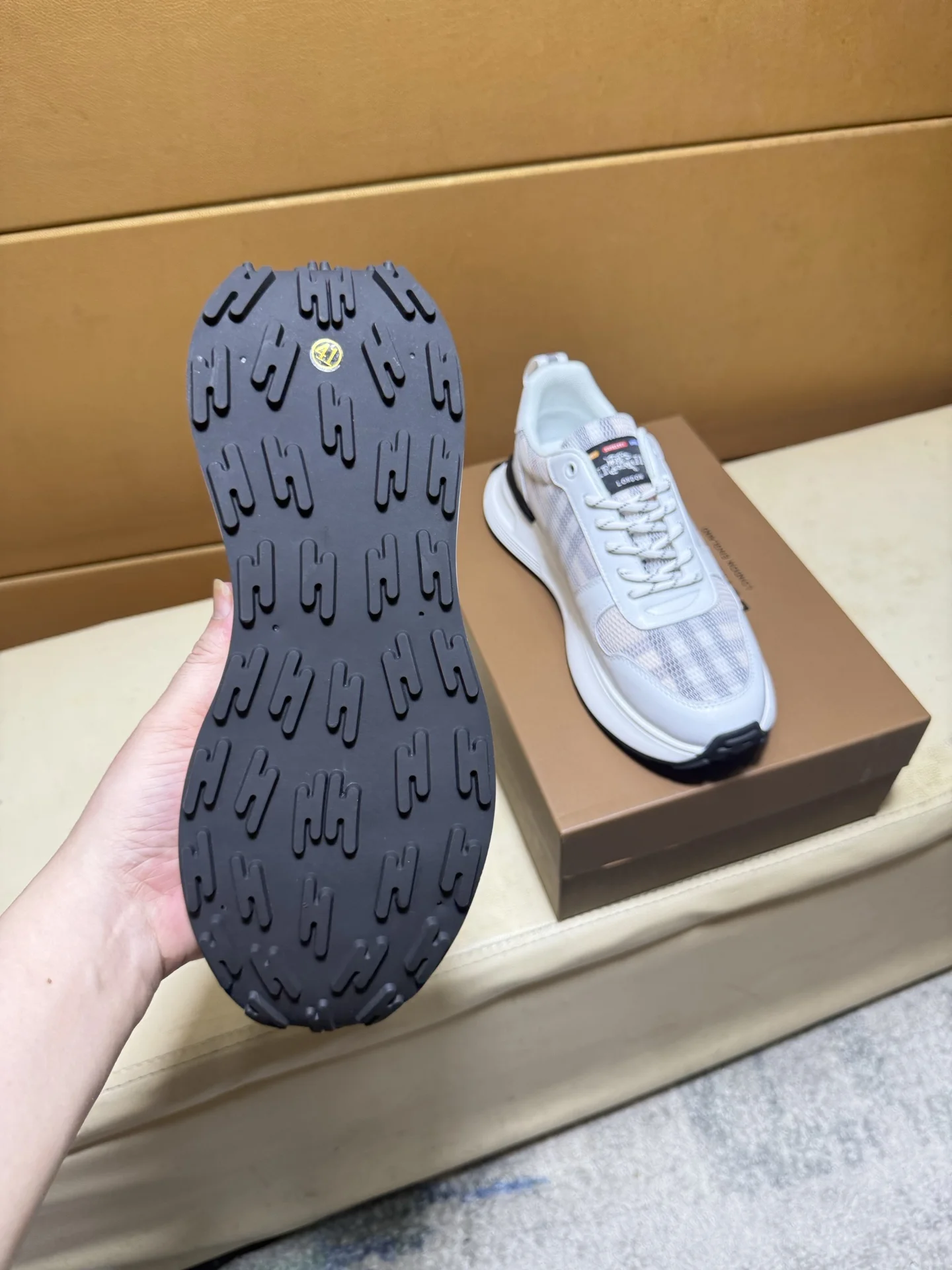 BURBERRY Sneakers Leather & Sheepskin EU38-44 B20202608030441 - Image 5