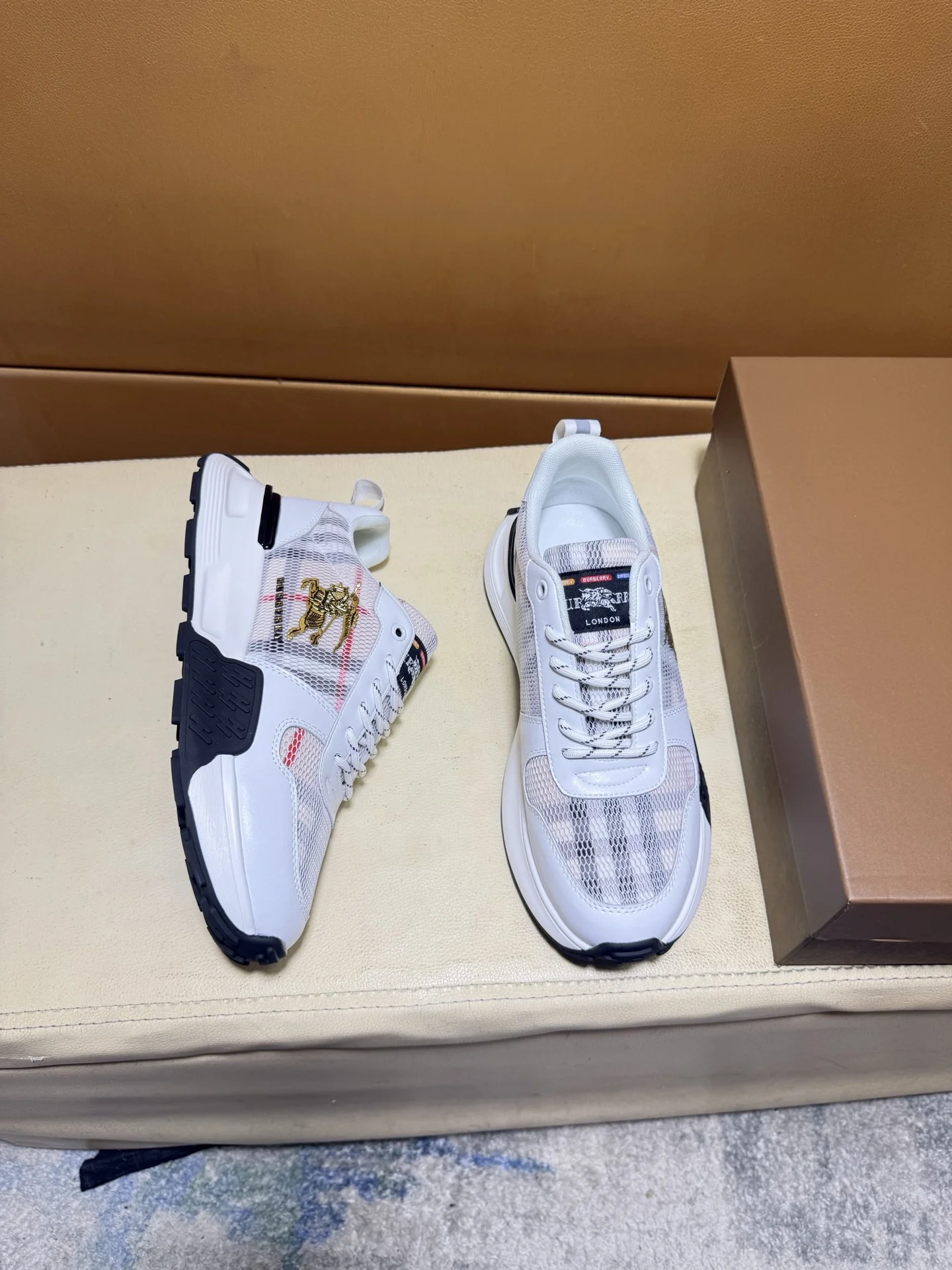BURBERRY Sneakers Leather & Sheepskin EU38-44 B20202608030441 - Image 6