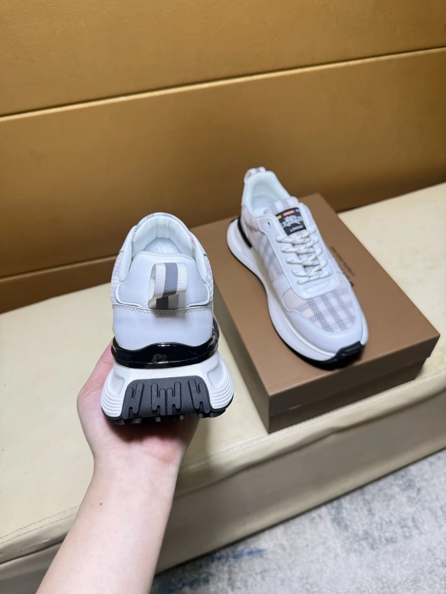 BURBERRY Sneakers Leather & Sheepskin EU38-44 B20202608030441 - Image 7