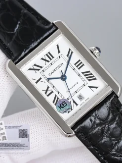 Alternative view of CARTIER Tank Automatic W5200028 (White Dial) 31mm A300202608050130