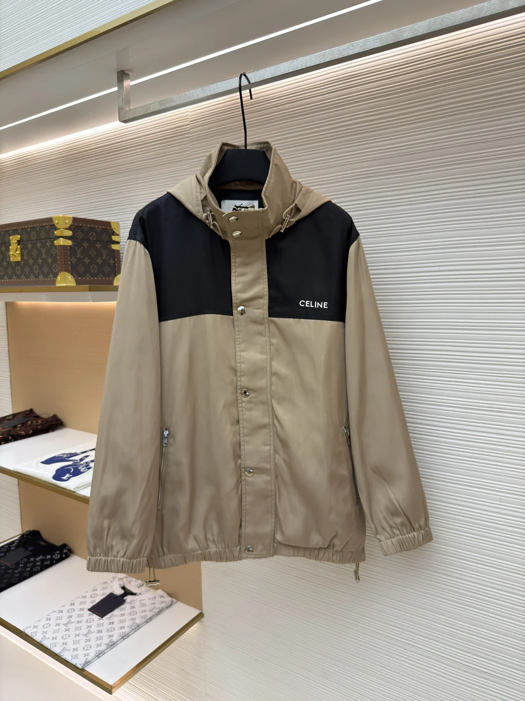 CELINE Jackets Nylon 46-52 C55202608060218