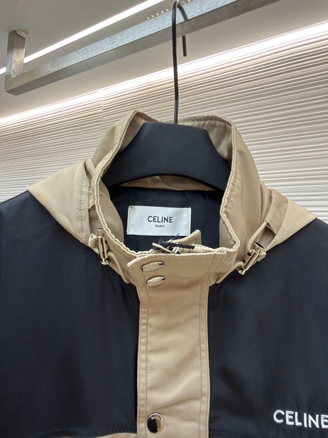 CELINE Jackets Nylon 46-52 C55202608060218 - Image 3