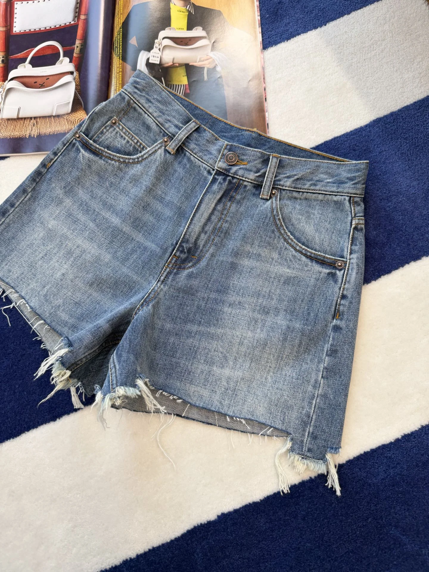 CELINE Shorts Denim S-M-L B85202608041777 - Image 2