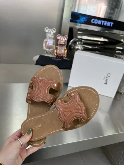 Alternative view of CELINE Slides EU35-41 A60202608031724