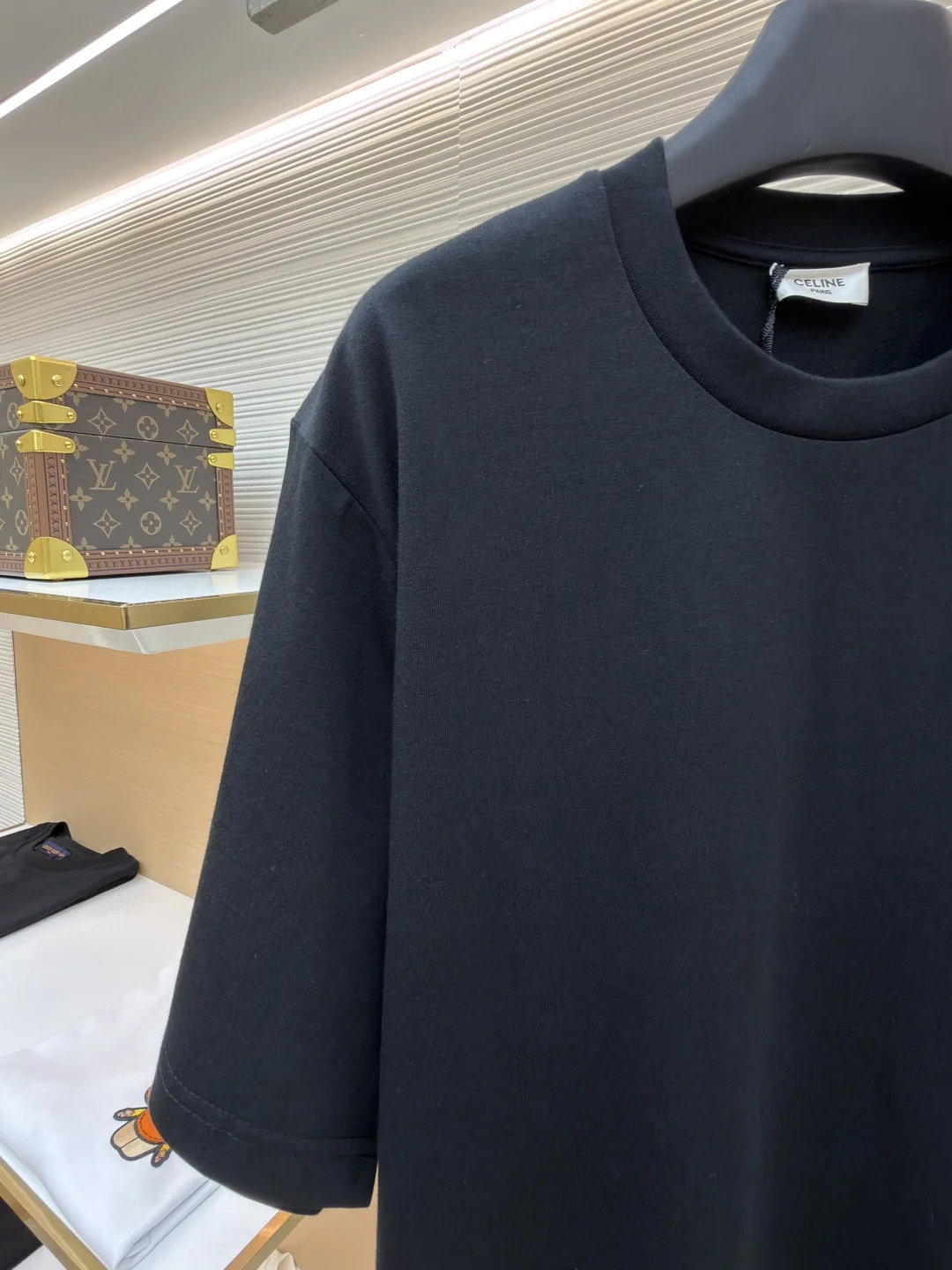 CELINE T-shirts Cotton XS-S-M-L A30202608060433 - Image 4