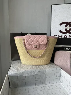 CHANEL Beach Bags Raffia Leather (Pink-Beige) 47X29X18X26CM I60202608070093