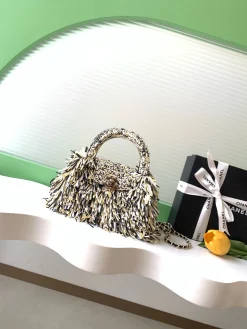 CHANEL Beach Bags Straw (Black-Gold) 13X19X7CM H50202608070640