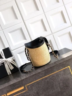 Alternative view of CHANEL Beach Bags Straw Woven (Beige-Black) 18X41X13CM I00202608072180