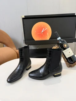 Alternative view of CHANEL Booties Calf Leather EU35-43 C40202608032955