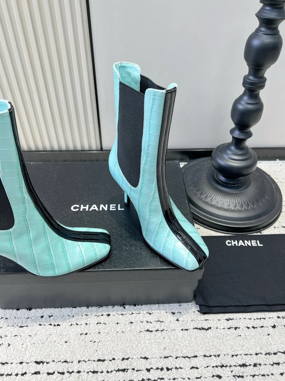 CHANEL Booties Leather EU35-39 C90202608030331 - Image 4