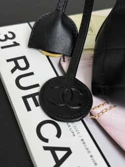 Alternative view of CHANEL Bucket Bags Leather (Black-Gold) One Size A000202608071551