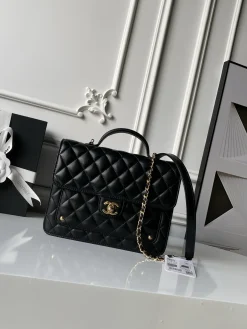 CHANEL Casual Bags Lamb Leather (Black-Gold) 25CM I50202608073231