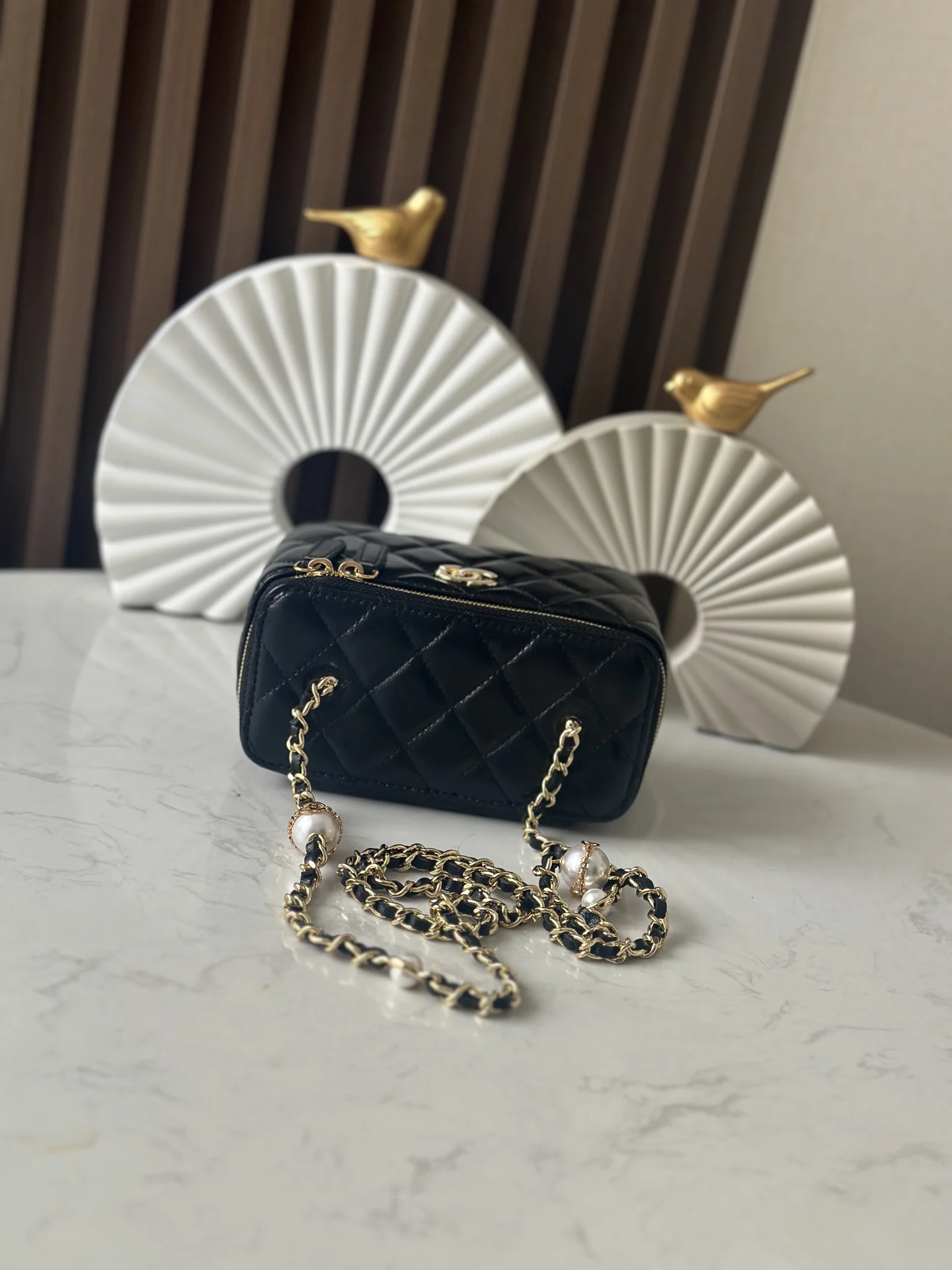 CHANEL Clutches Bags Lamb Leather (Black-Gold) 17CM F20202608070983 - Image 3