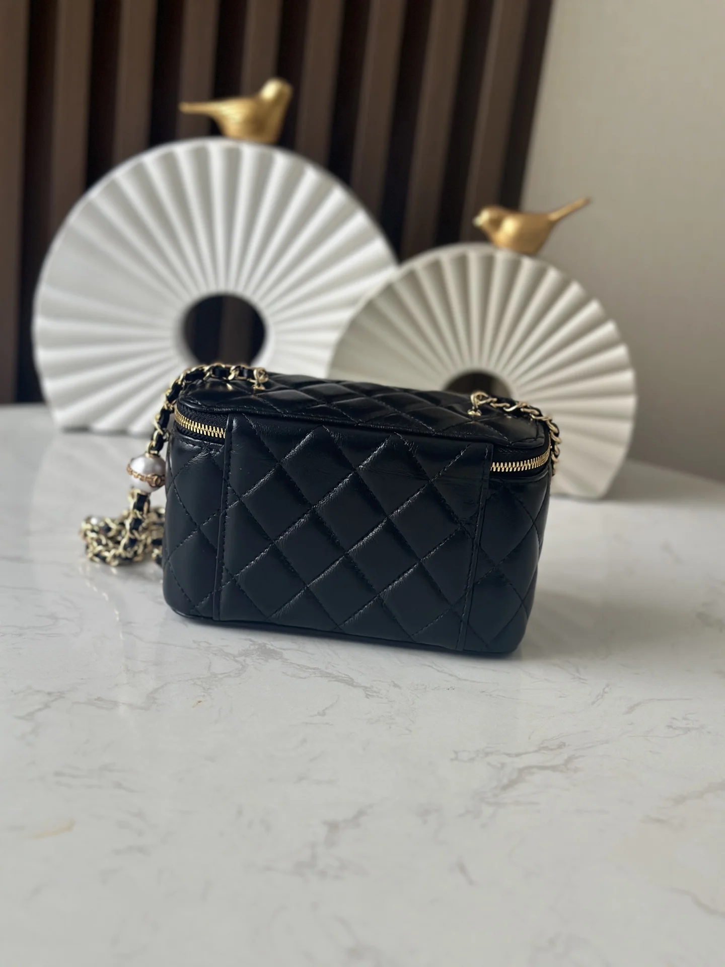 CHANEL Clutches Bags Lamb Leather (Black-Gold) 17CM F20202608070983 - Image 4