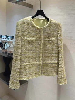 CHANEL Coats Tweed S-XL D00202608040384