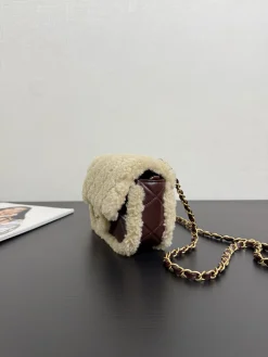 Alternative view of CHANEL Crossbody Bags Fur (Beige-Brown) 12X18X6CM A000202608070040