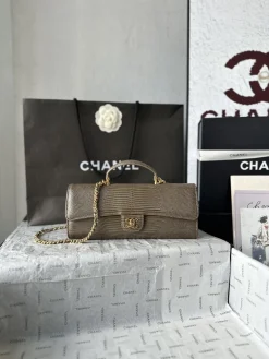 Alternative view of CHANEL Crossbody Bags Lizard Embossed Leather (Taupe-Gold) 8X25X5CM F60202608070089