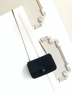 CHANEL Crossbody Bags Suede (Black-Gold) 17X24X7CM G00202608073266