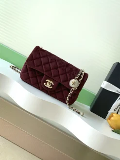 CHANEL Crossbody Bags Velvet (Maroon-Gold) 13X20X7CM F50202608072660