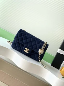 CHANEL Crossbody Bags Velvet (Navy-Gold) 13X20X7CM F50202608072659