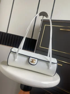 CHANEL Duffles Bags Caviar Leather (White-Black) 11X30X11CM F90202608071607