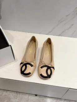 CHANEL Flats Lamb Leather EU35-40 B70202608030749