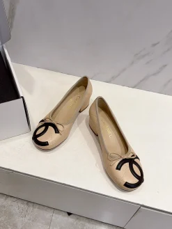 Alternative view of CHANEL Flats Lamb Leather EU35-40 B70202608030749
