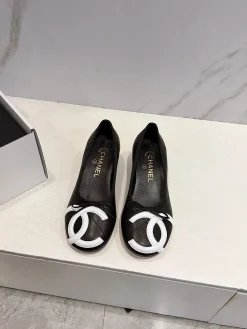 CHANEL Flats Lambskin Leather EU35-40 B70202608030748