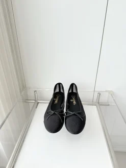 CHANEL Flats Leather EU34-39 B20202608030890
