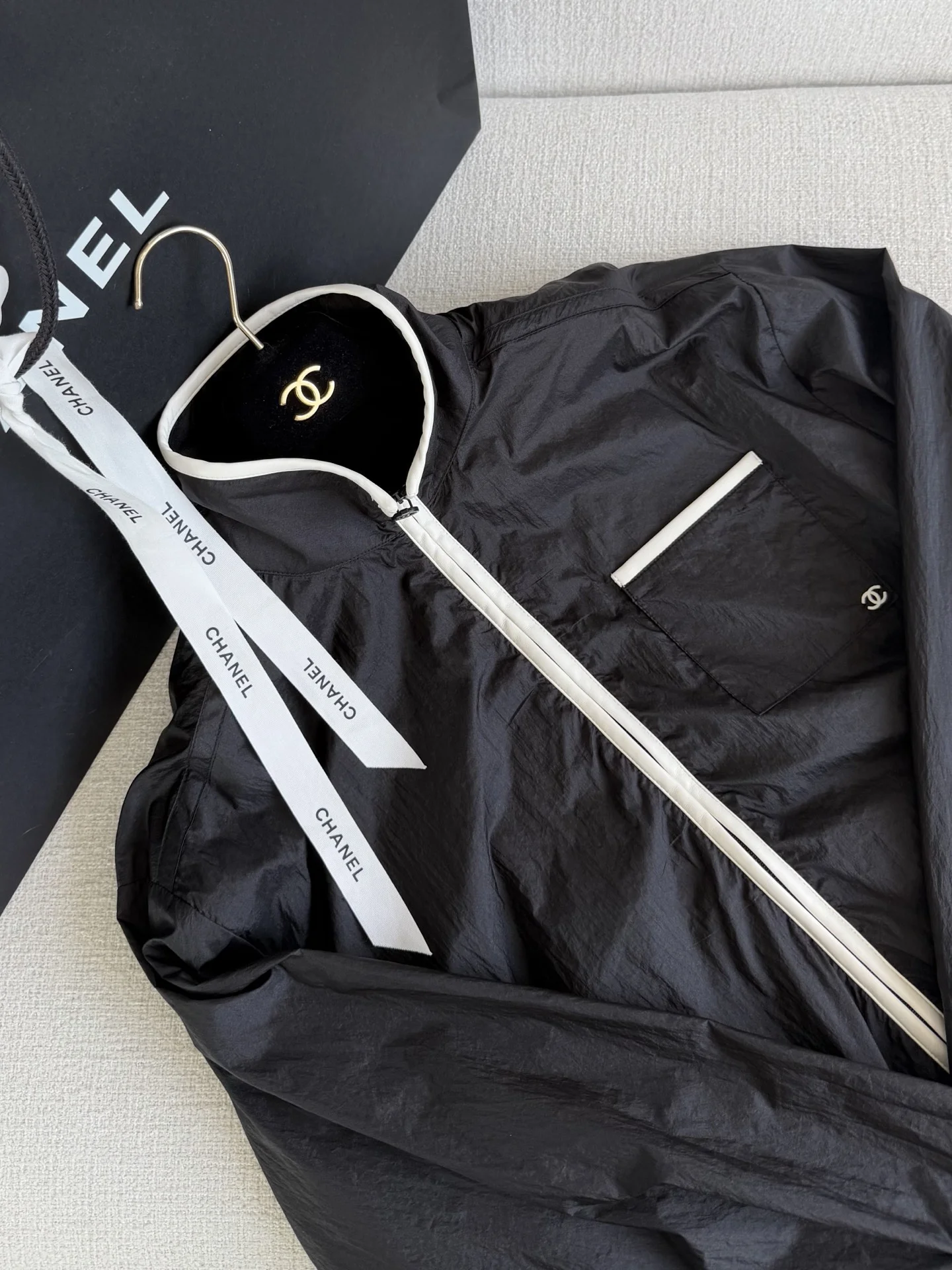 CHANEL Jackets Leather S-L C75202608042684 - Image 2