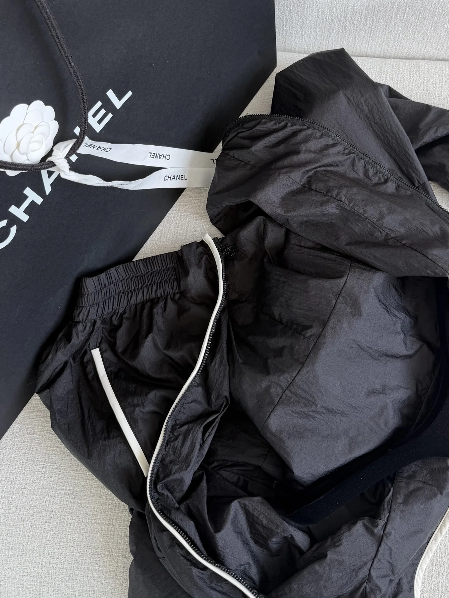 CHANEL Jackets Leather S-L C75202608042684 - Image 6