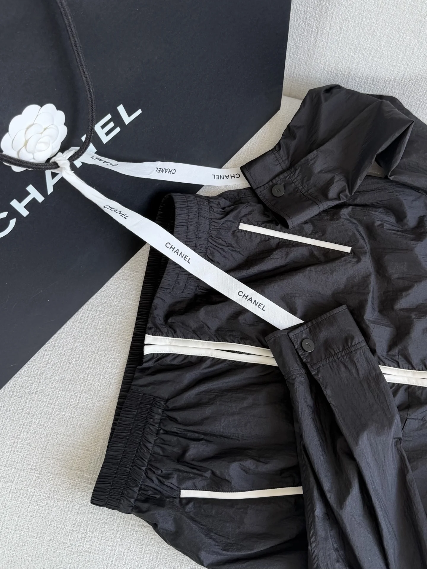 CHANEL Jackets Leather S-L C75202608042684 - Image 8
