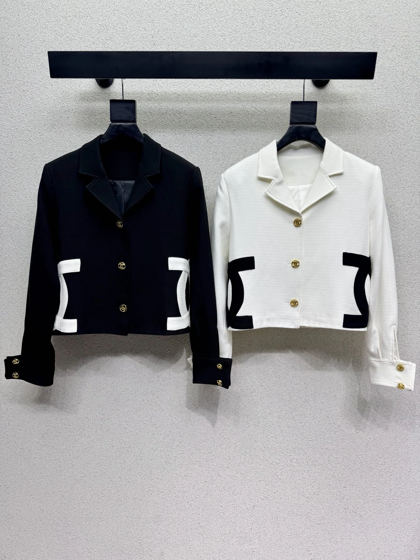 CHANEL Jackets S-M-L C35202608040299