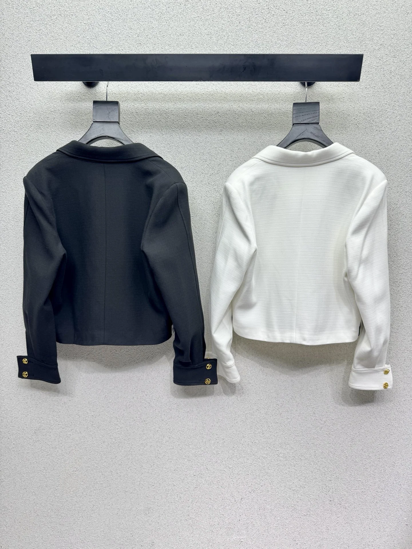 CHANEL Jackets S-M-L C35202608040299 - Image 5