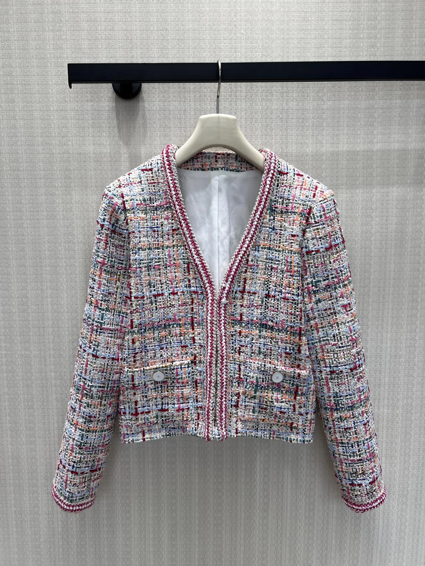 CHANEL Jackets Tweed 36-40 E05202608042826