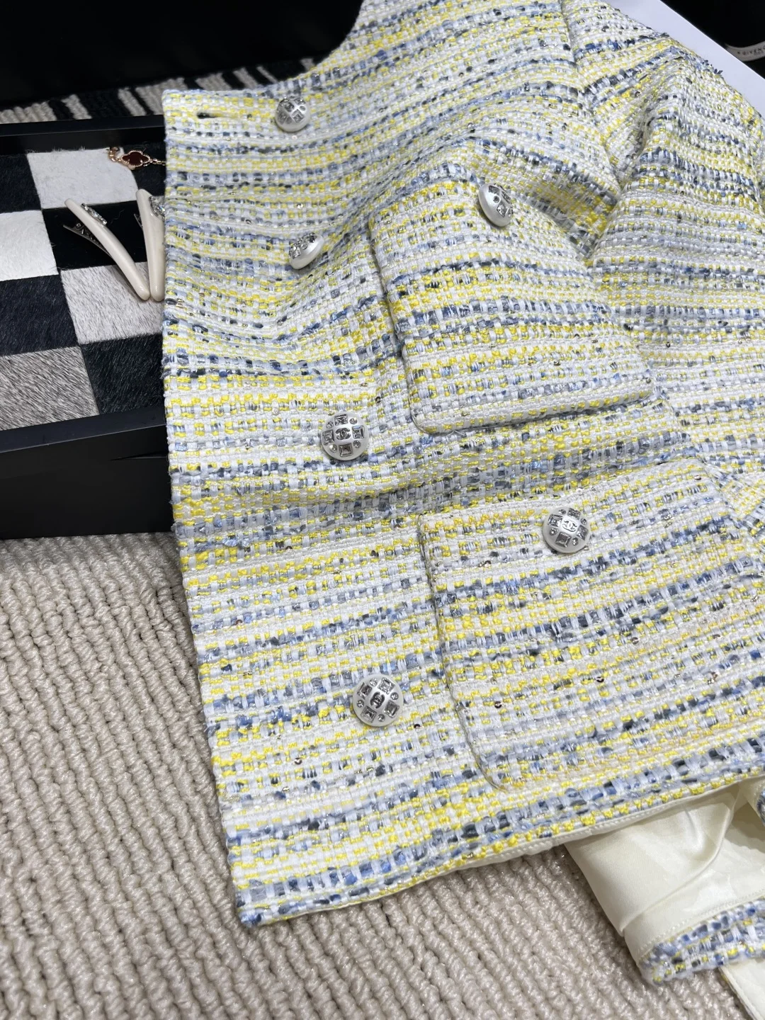 CHANEL Jackets Tweed & Silk S-M-L D25202608041404 - Image 7