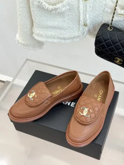 Alternative view of CHANEL Loafers C00202608031883