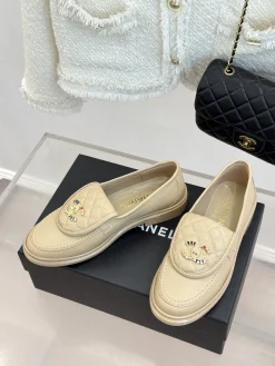 Alternative view of CHANEL Loafers Leather & Lambskin EU35-39 C00202608031889