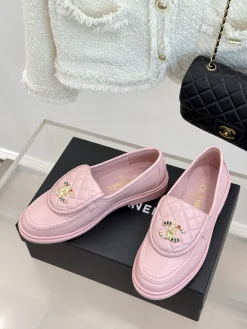Alternative view of CHANEL Loafers Leather & Sheepskin EU35-39 C00202608031888