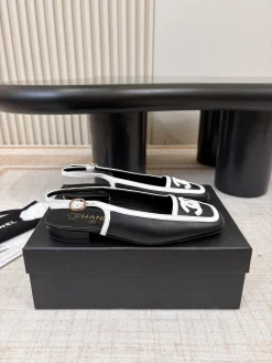 Alternative view of CHANEL Mules Leather EU35-39 B71202608030605