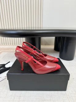 Alternative view of CHANEL Pumps Lamb & Patent Leather EU35-41 B90202608030598