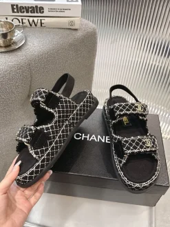 Alternative view of CHANEL Sandals Fabric & Leather EU35-40 B60202608031524