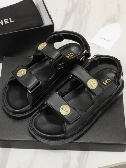 Alternative view of CHANEL Sandals Leather & Rubber EU35-40 B40202608031127