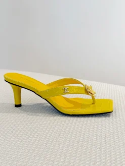 Alternative view of CHANEL Sandals Rubber EU35-43 A80202608031221