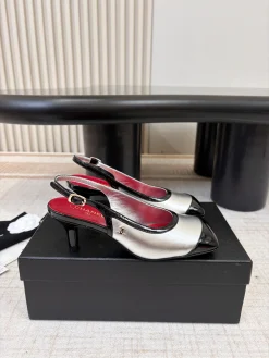Alternative view of CHANEL Sandals Sheep Leather EU35-39 B80202608030607
