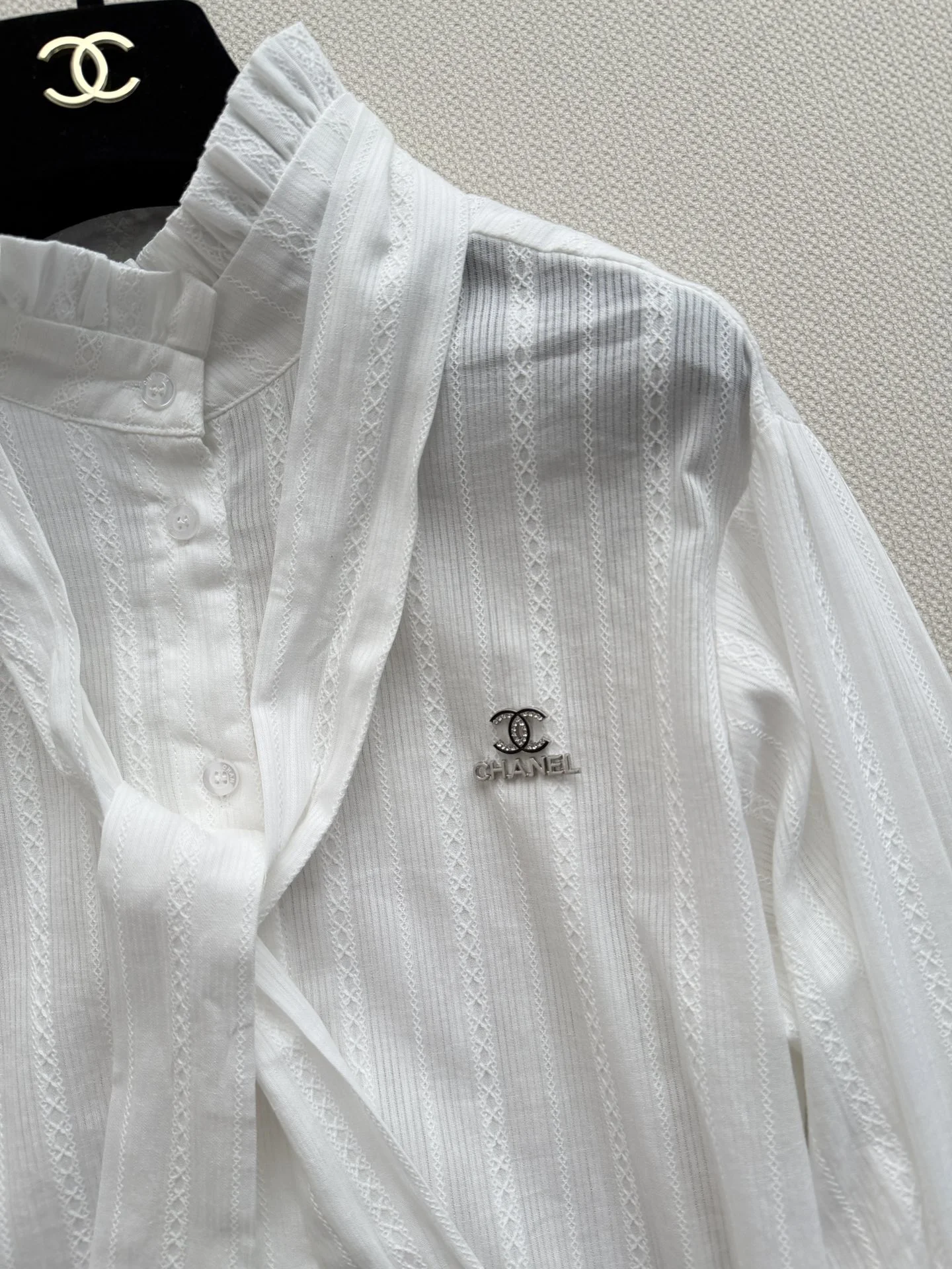 CHANEL Shirts Cotton S-M-L B85202608042507 - Image 4