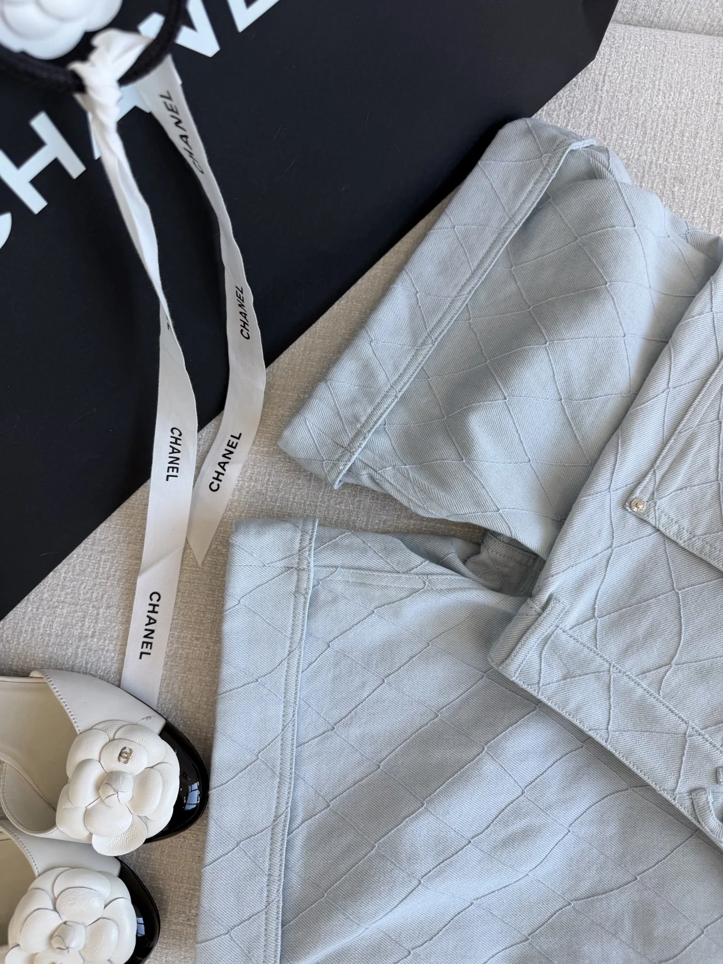 CHANEL Shorts Denim S-L C25202608042590 - Image 4